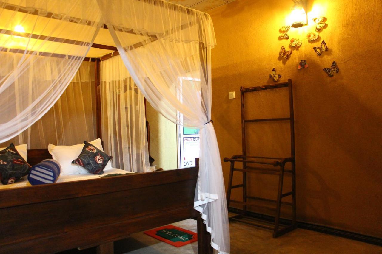 Ruwan Jungle Homestay Mirissa Exterior foto